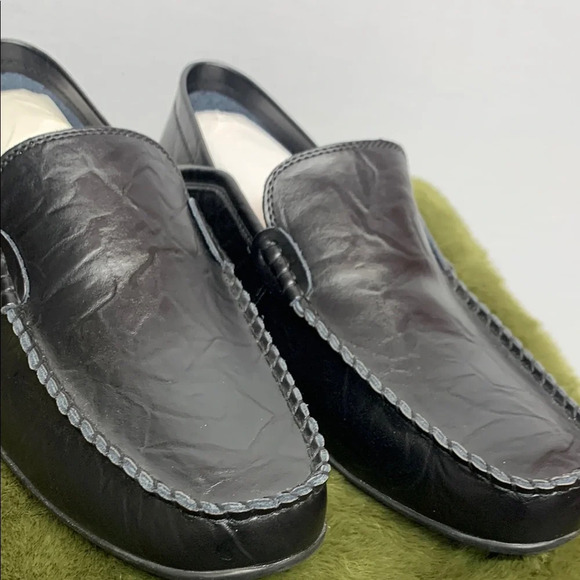 Men’s Sleek Black Slip-On Loafers with Moccasin Stitching - Picture 3 of 13